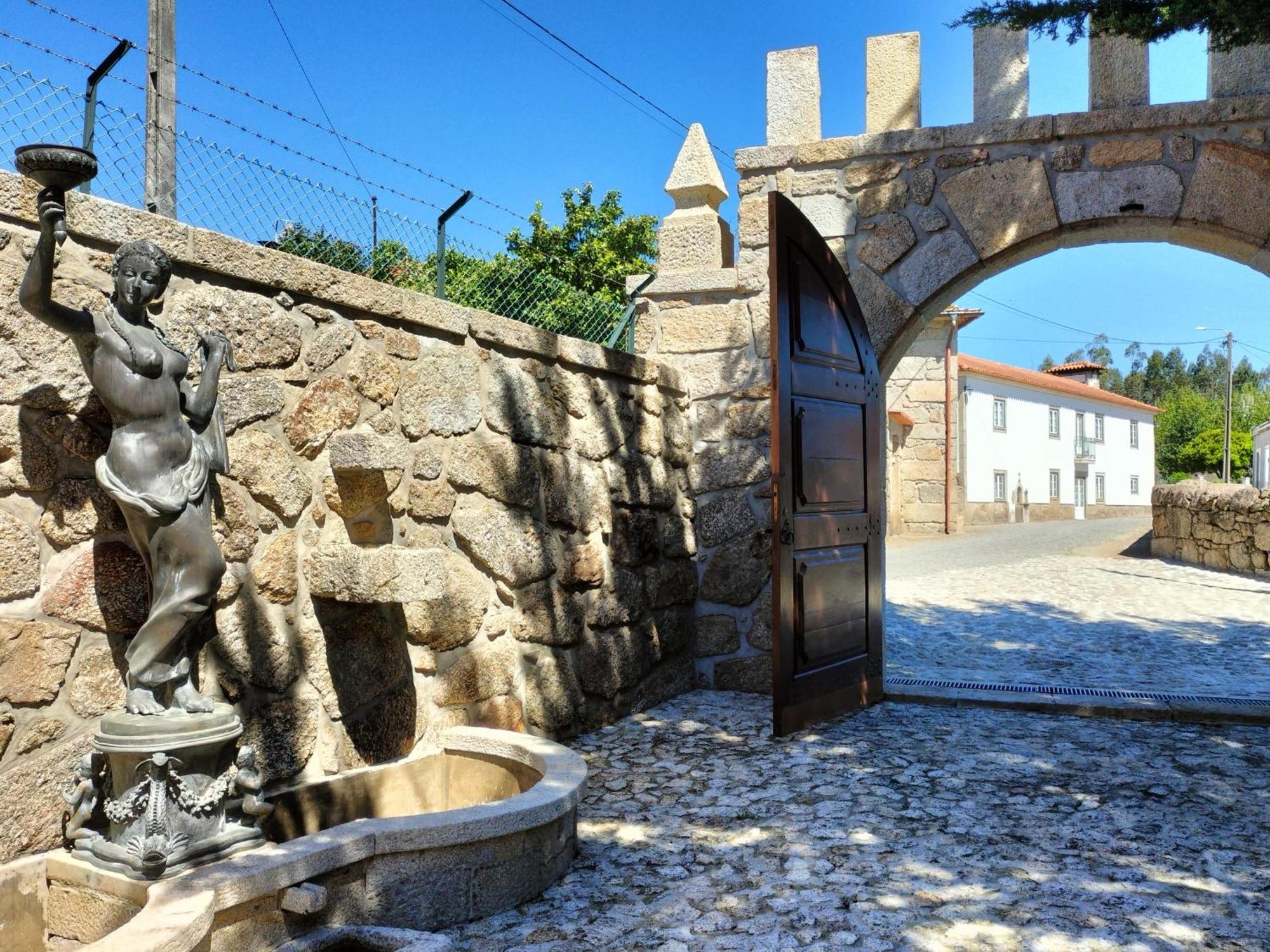 Guest house Casas Do Rio Cossourado (Braga)